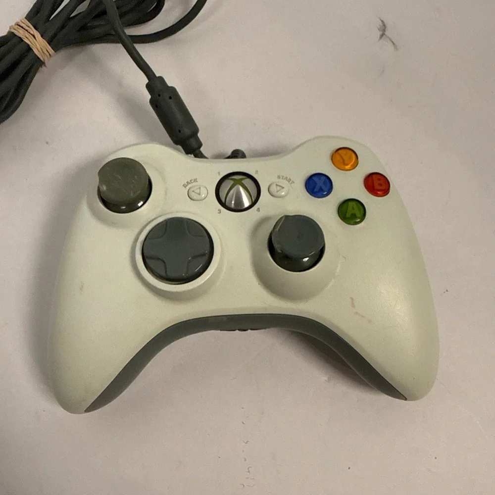 Genuine Microsoft XBox 360 Wired Controller White Microsoft